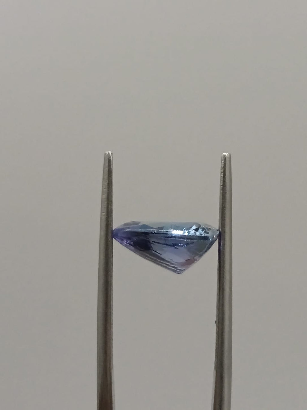 Tanzanita corte trillion de 3.44ct