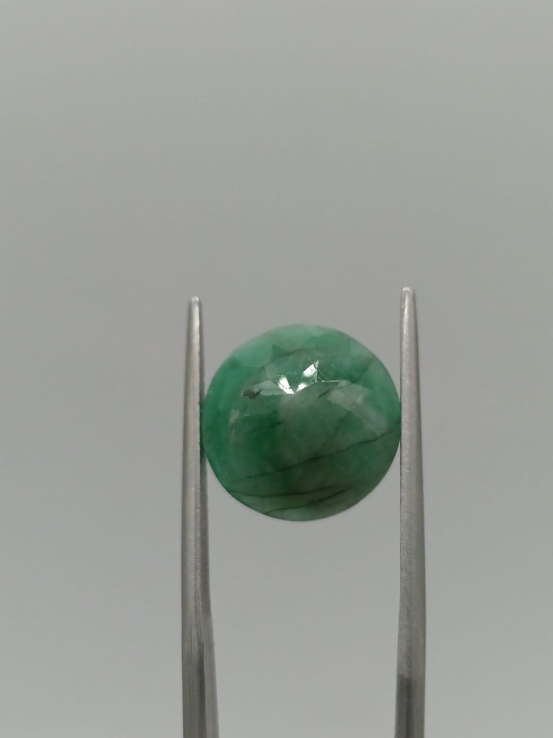 Esmeralda brasileña circular de 5.98ct