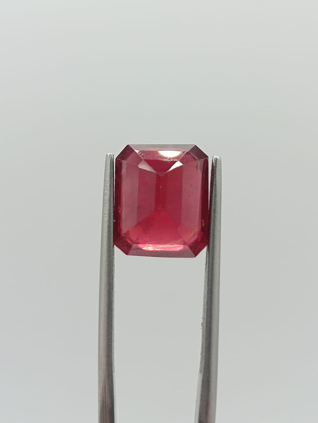 Rubí rectangular de 6.10ct