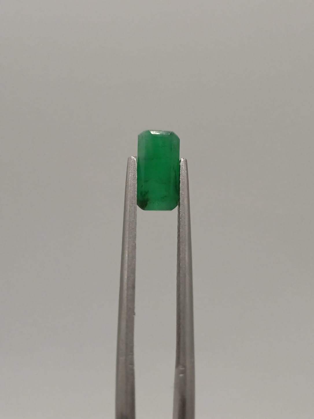 Esmeralda brasileña rectangular de 0.91ct