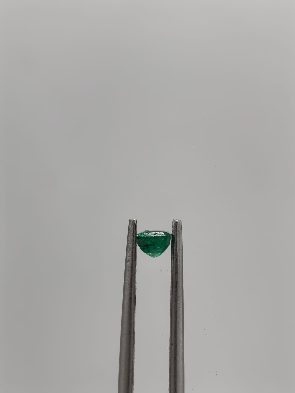 Esmeralda colombiana rectangular de 0.31ct