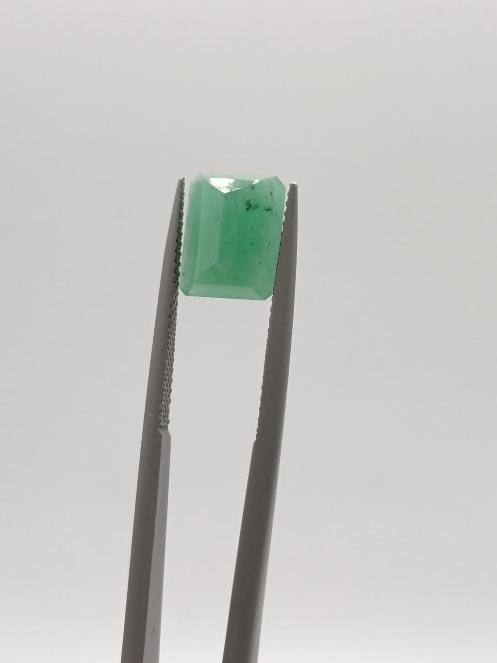 Esmeralda brasileña rectangular de 2.90ct