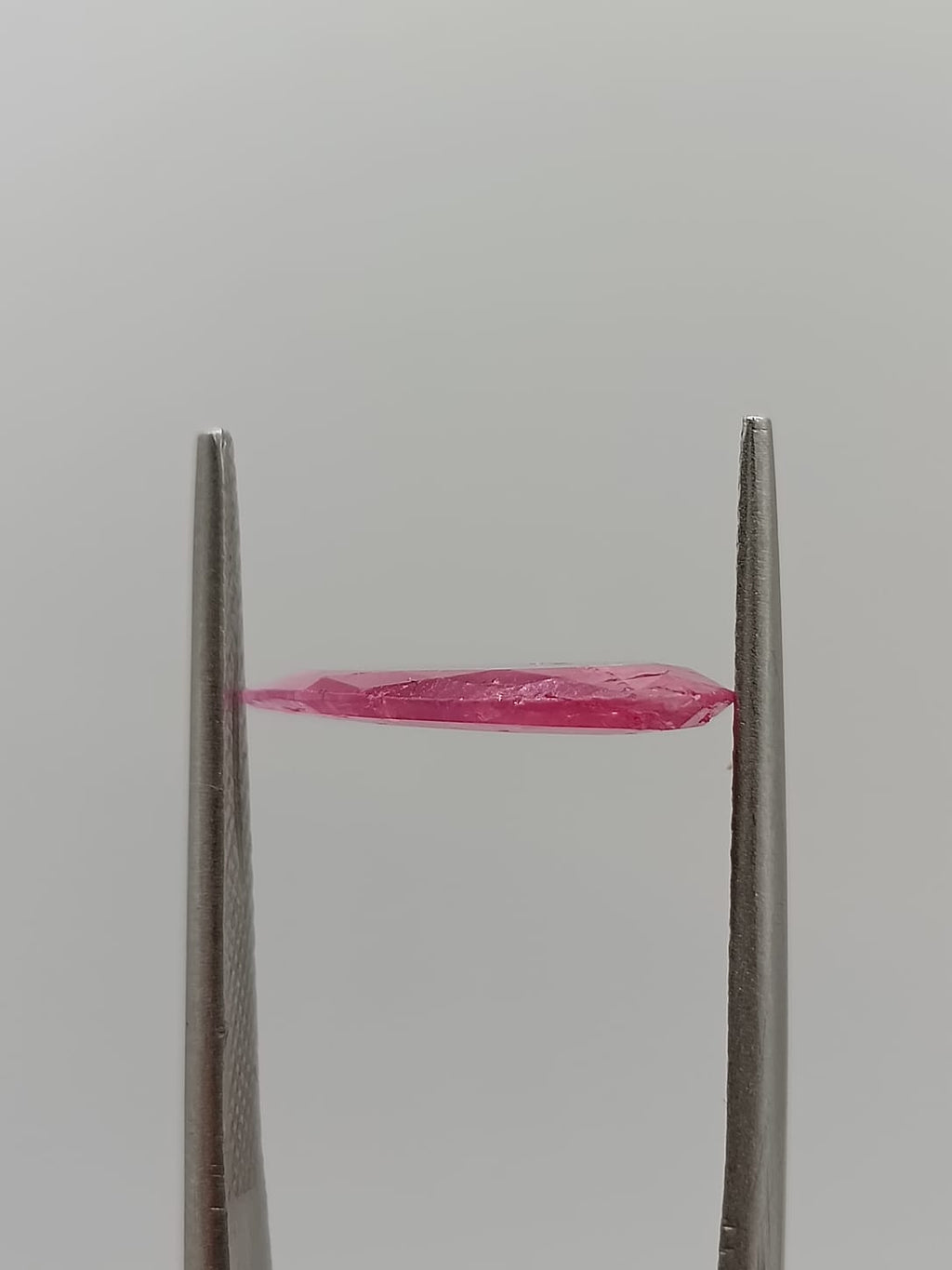 Rubí corte fancy de 2.34ct