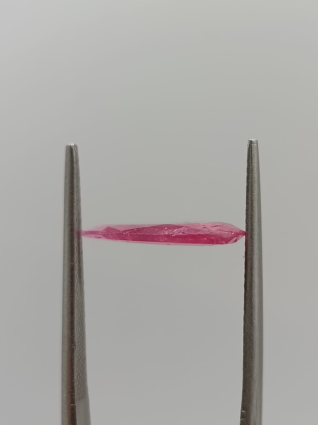 Rubí corte fancy de 2.34ct