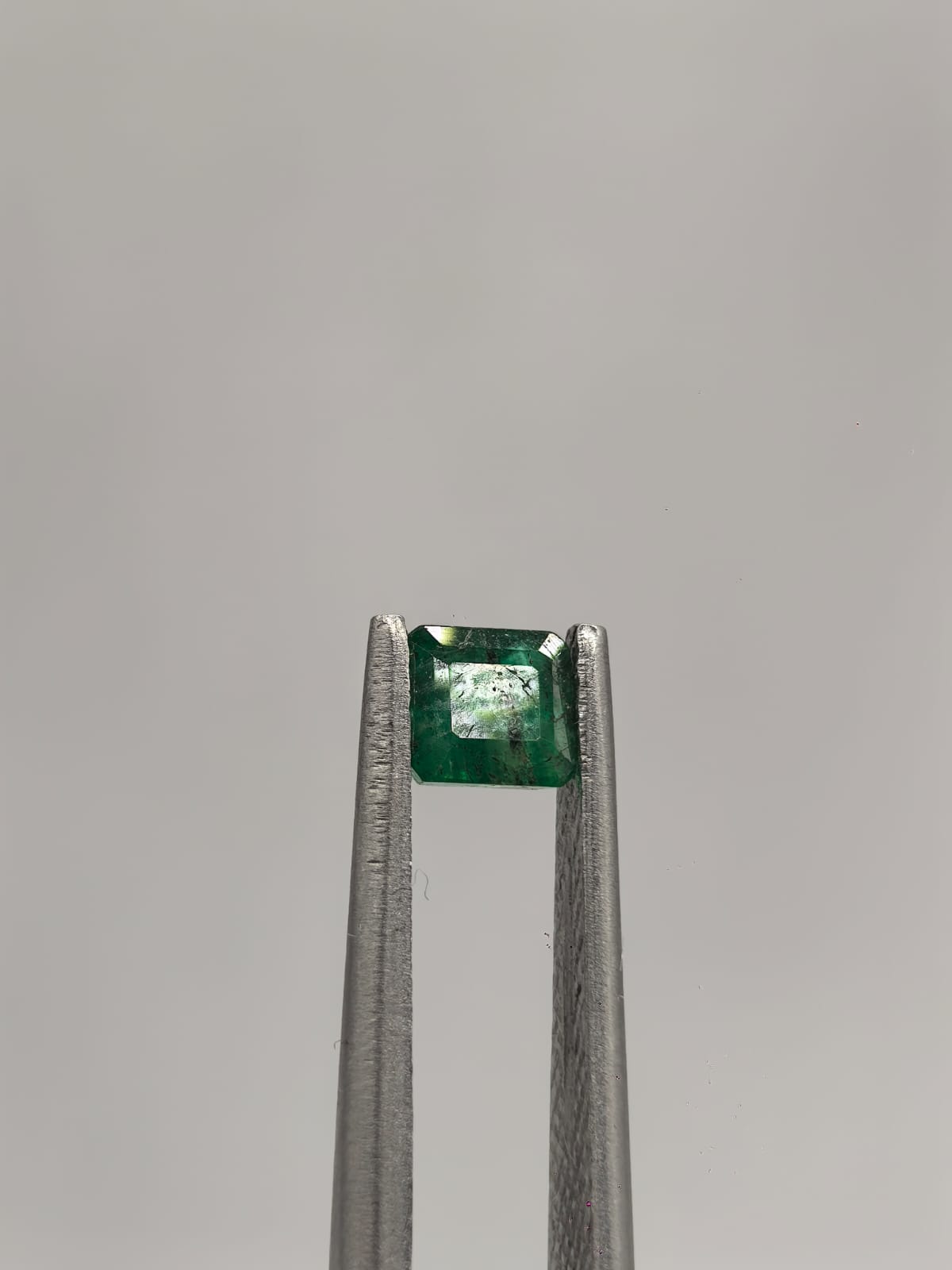 Esmeralda colombiana cuadrada de 0.43ct