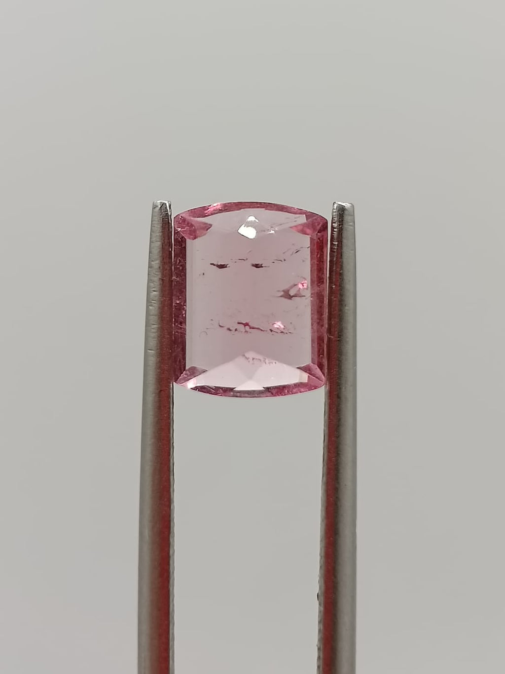 Turmalina rosa rectangular de 1.62ct