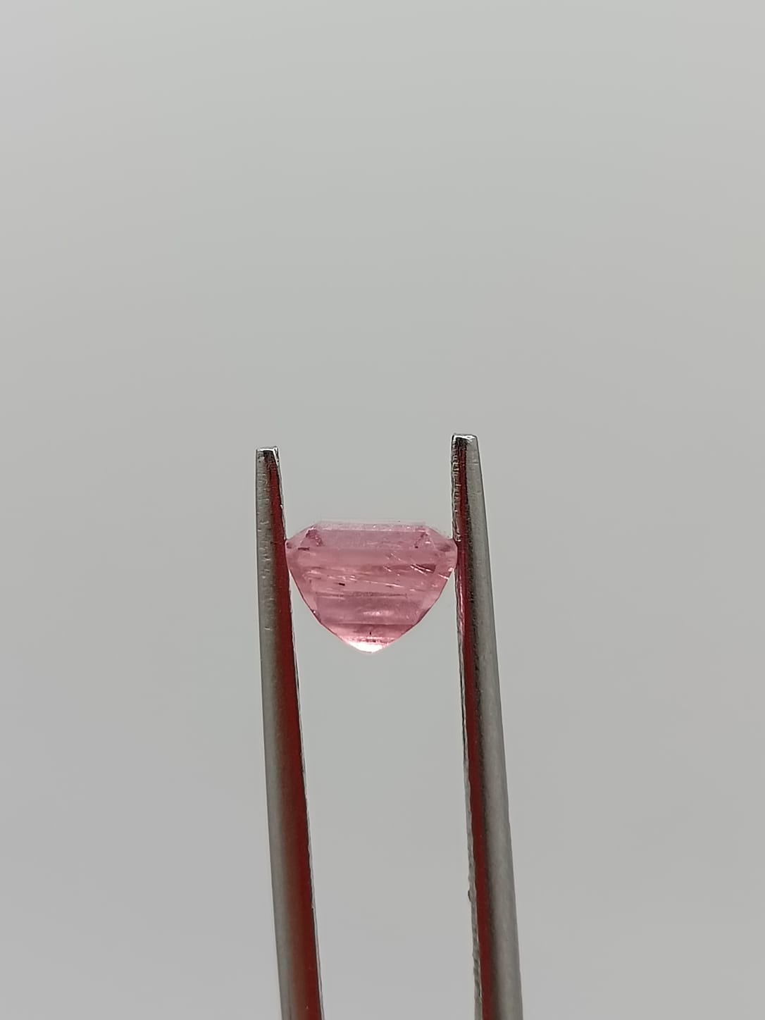 Turmalina rosa rectangular de 1.69ct