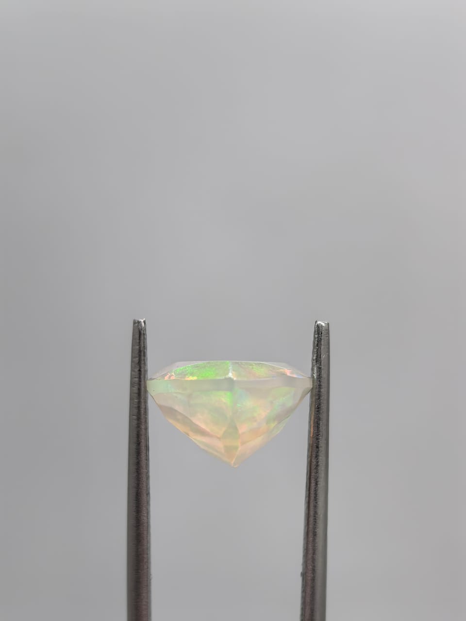 Ópalo forma de gota de 3.20ct