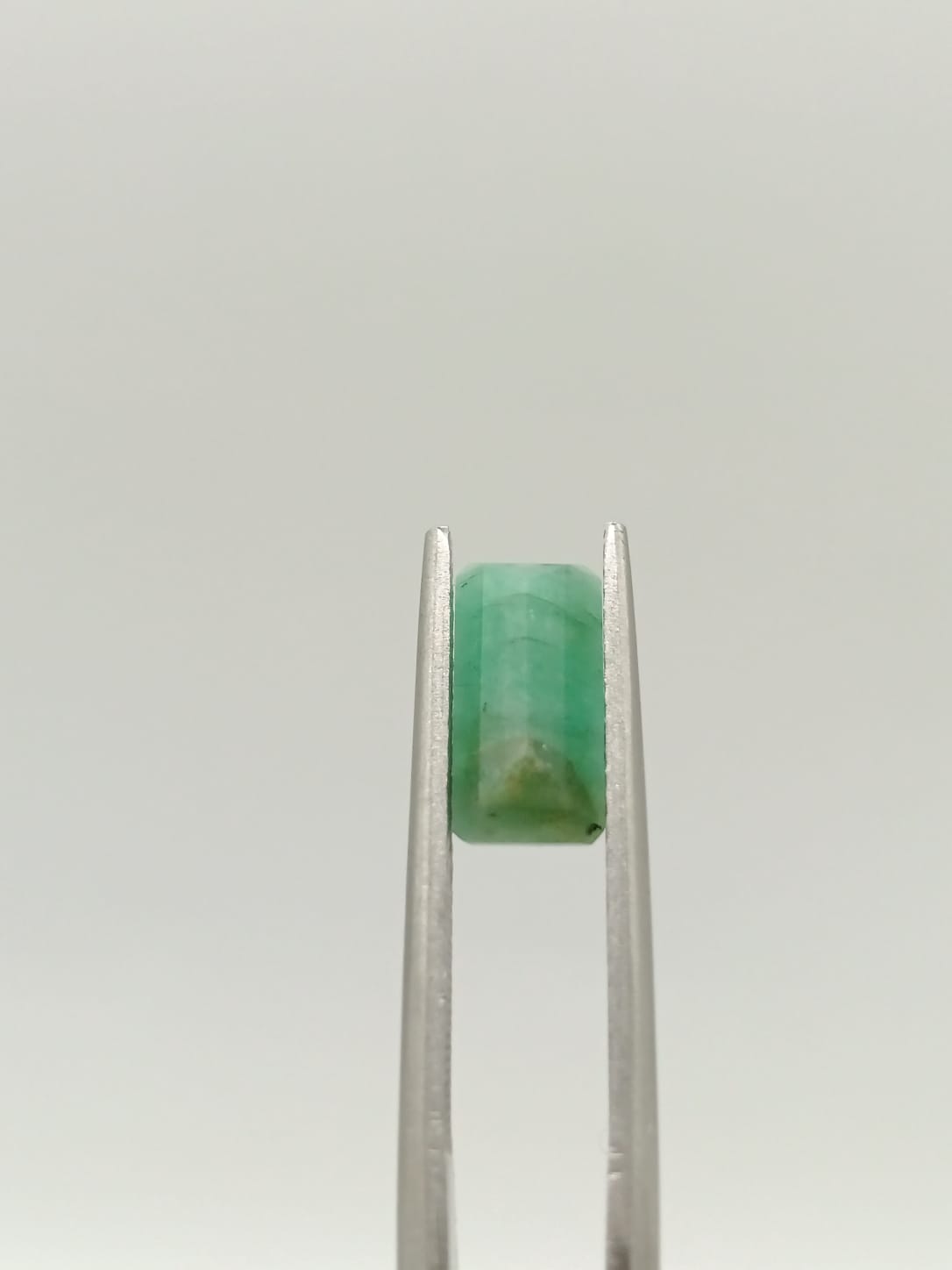 Esmeralda brasileña rectangular de 1.53ct
