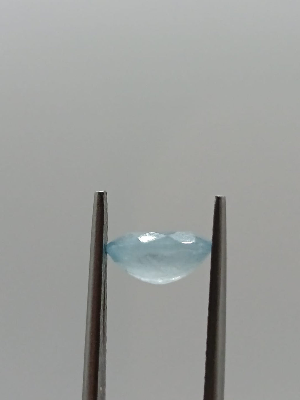 Aguamarina ovalada de 1.23ct