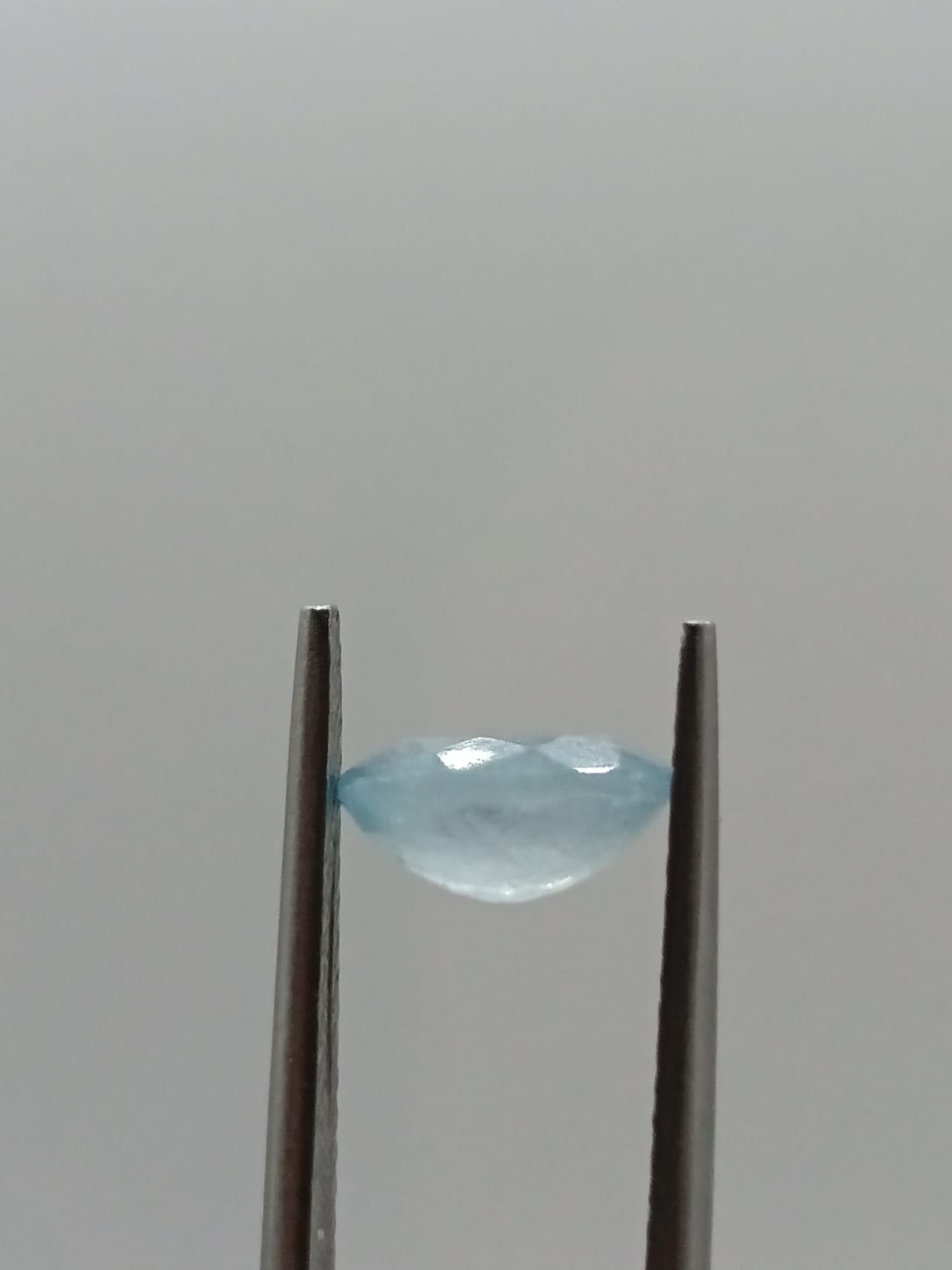 Aguamarina ovalada de 1.23ct