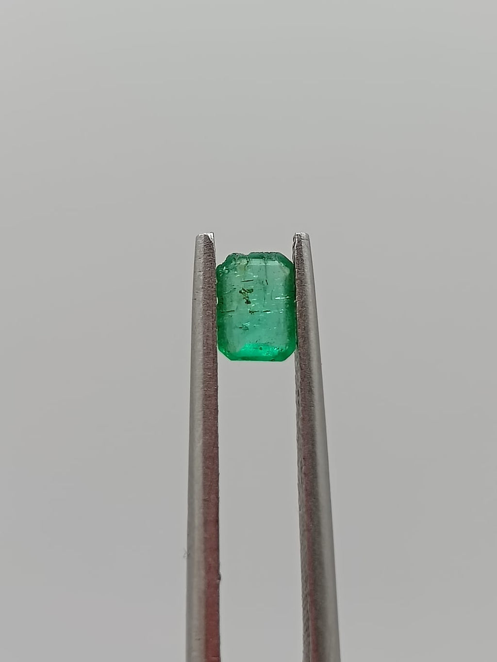 Esmeralda colombiana rectangular de 0.39ct