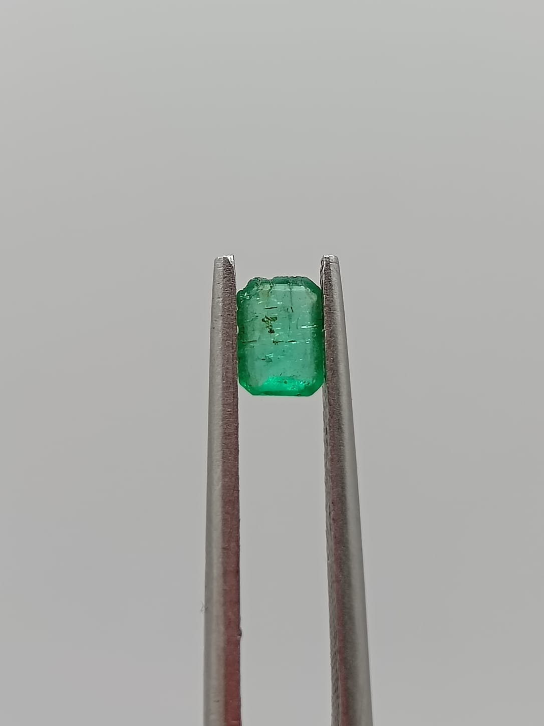 Esmeralda colombiana rectangular de 0.39ct