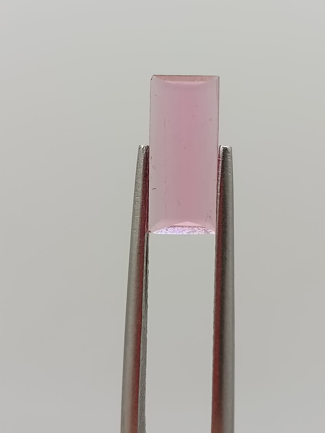 Turmalina rosa rectangular de 0.81ct