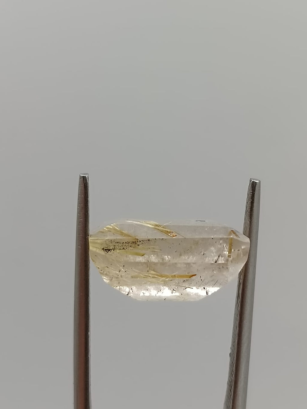 Cuarzo rutilado rectangular de 7.45ct