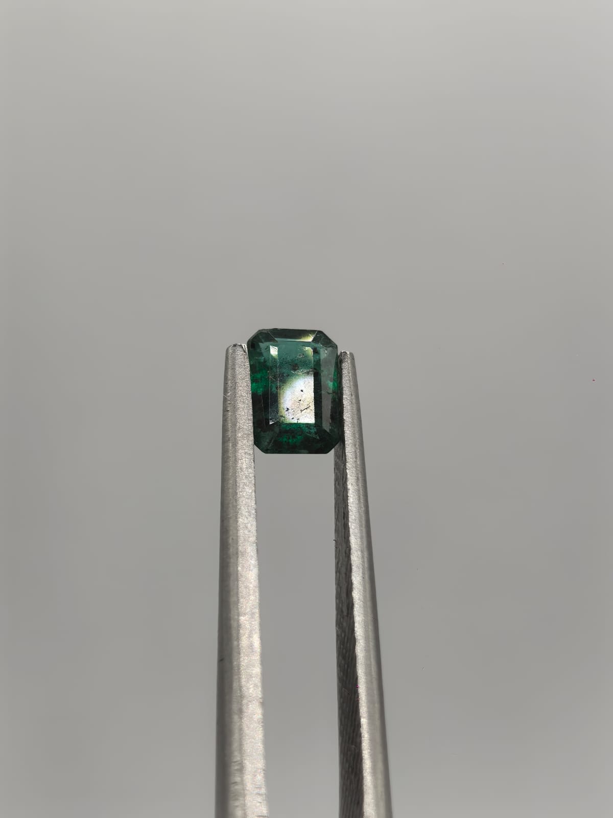 Esmeralda colombiana rectangular de 0.49ct