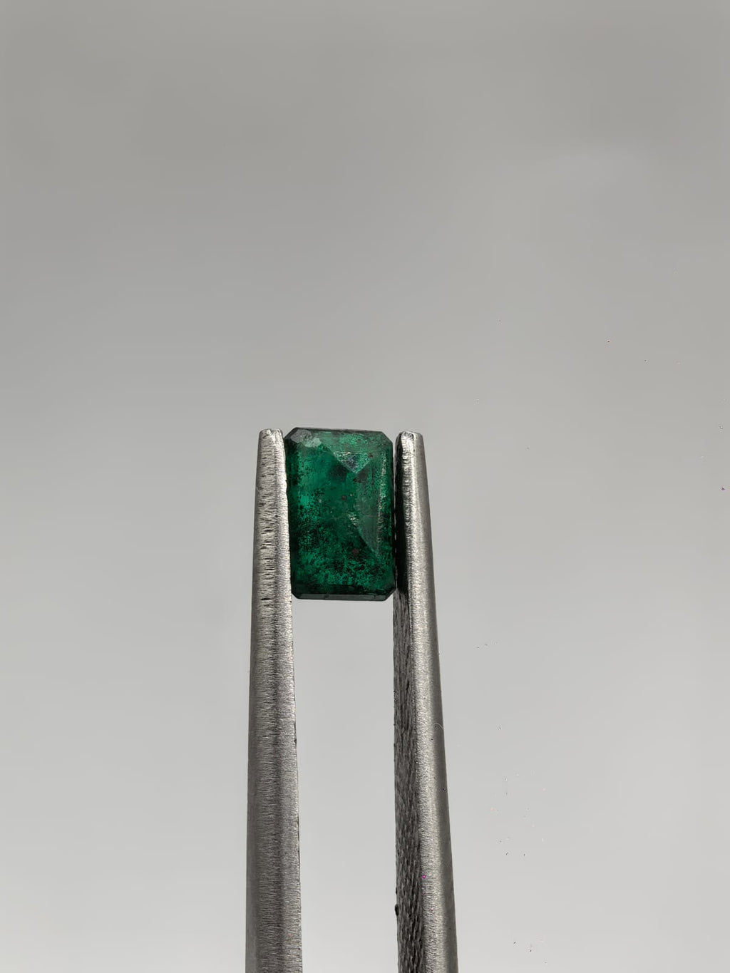 Esmeralda colombiana rectangular de 0.55ct