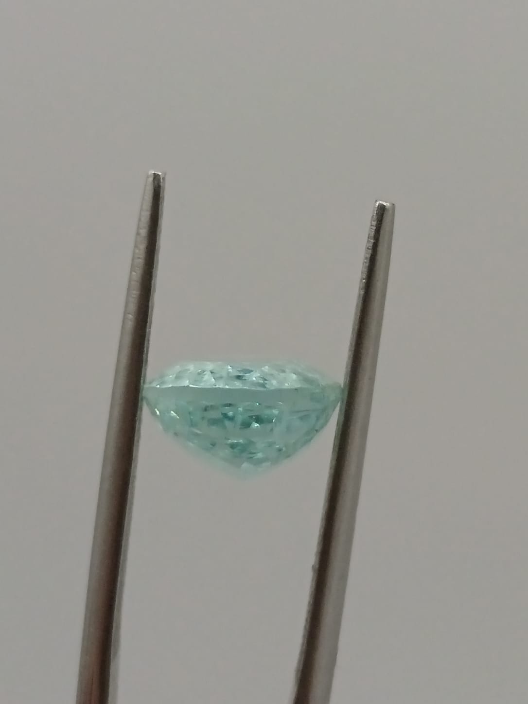 Aguamarina ovalada de 3.22ct