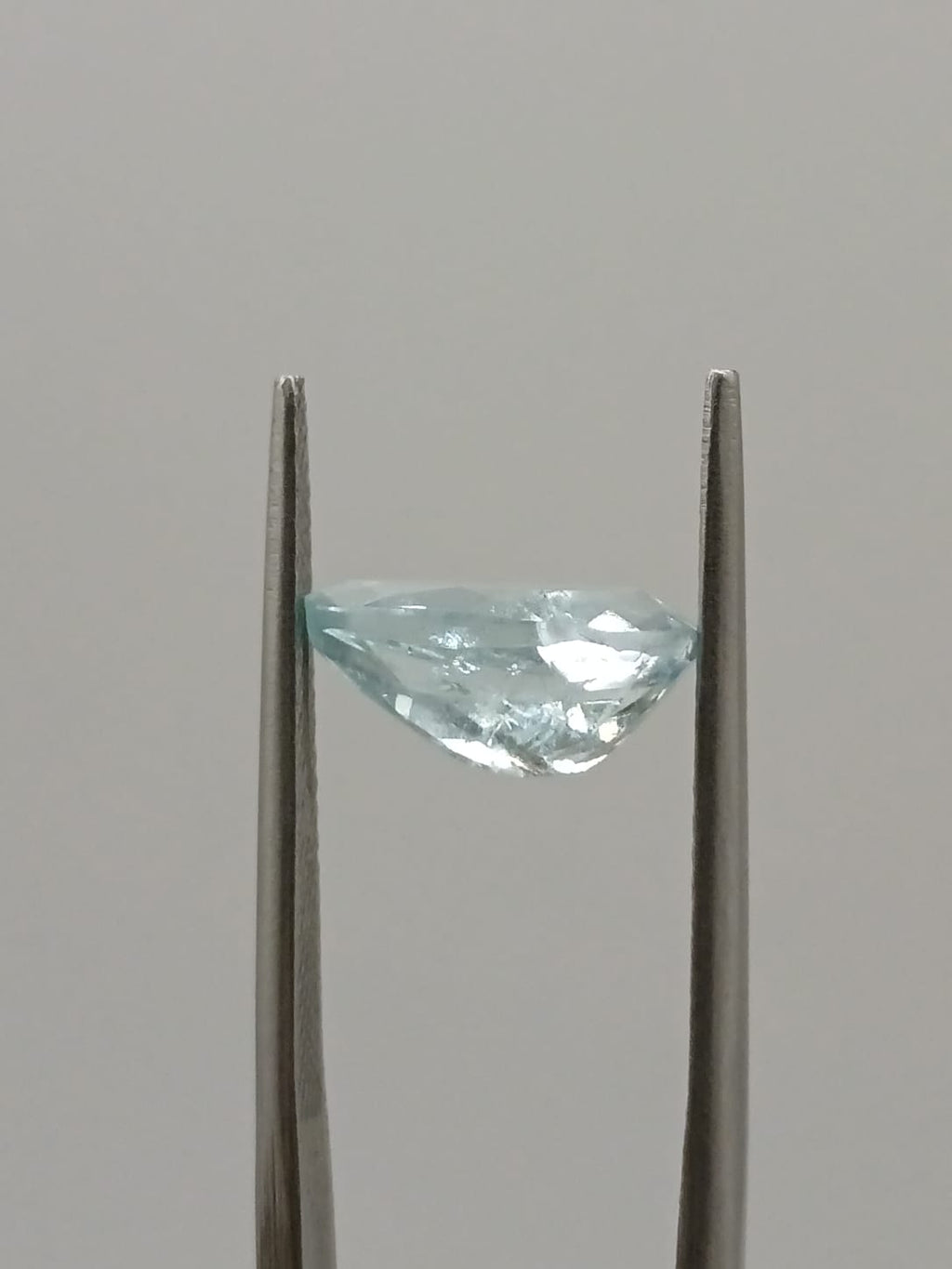 Aguamarina forma de gota de 2.43ct