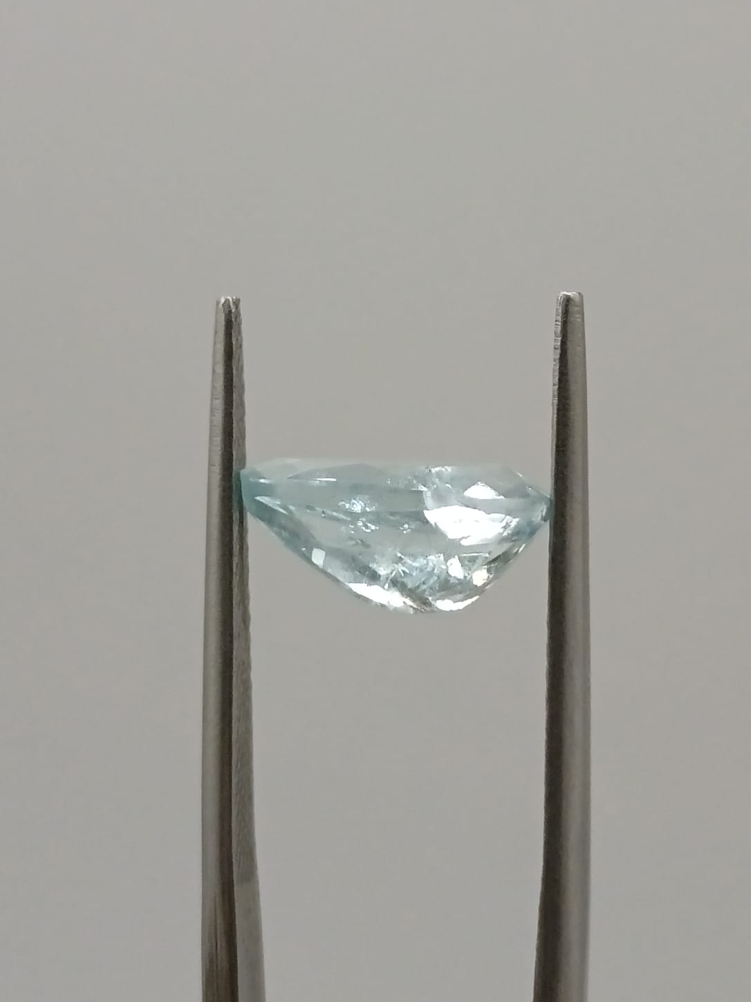 Aguamarina forma de gota de 2.43ct