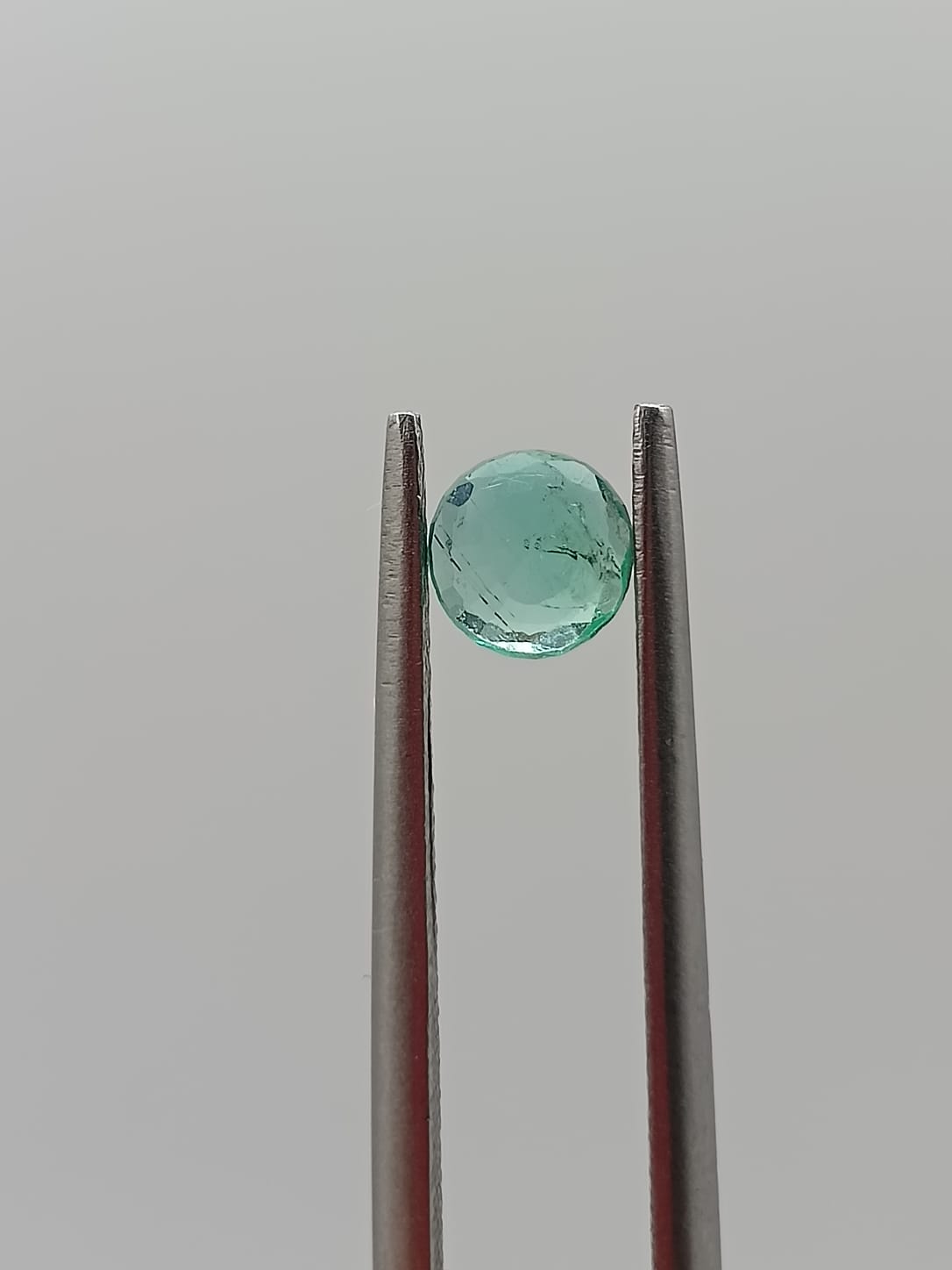 Esmeralda colombiana circular de 0.29ct