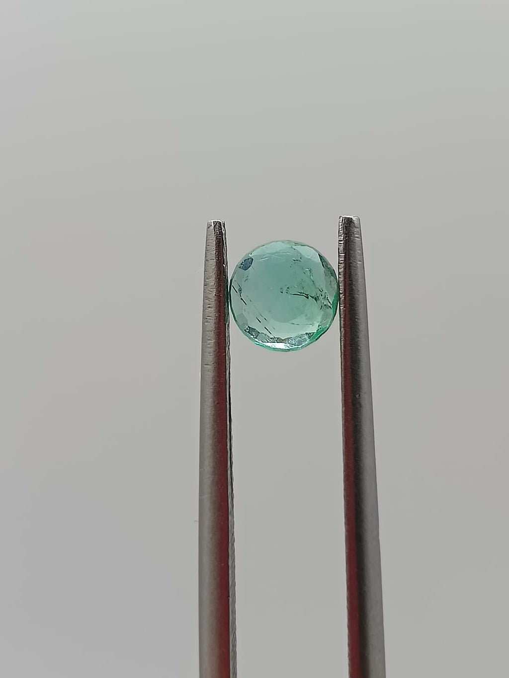 Esmeralda colombiana circular de 0.36ct