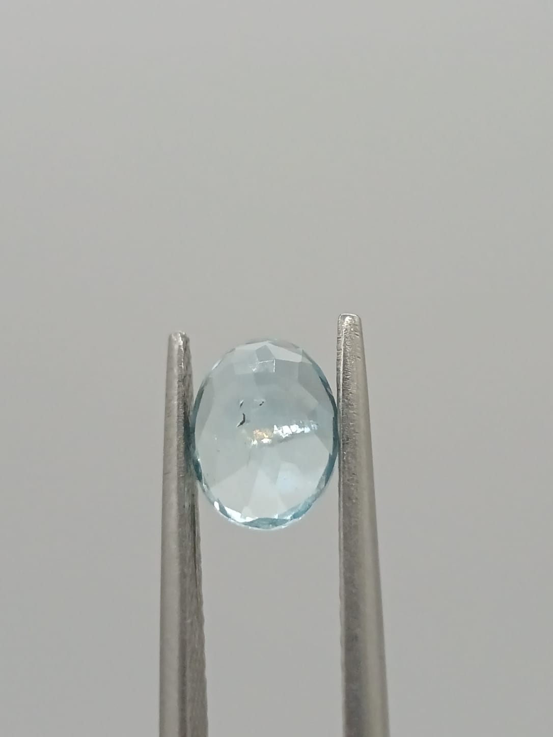 Aguamarina ovalada de 1.21ct