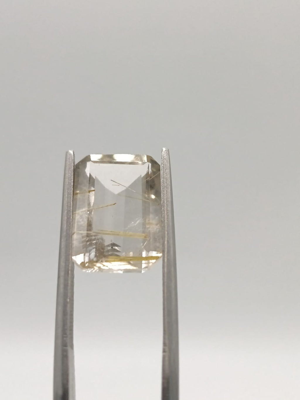 Cuarzo rutilado rectangular de 4.96ct