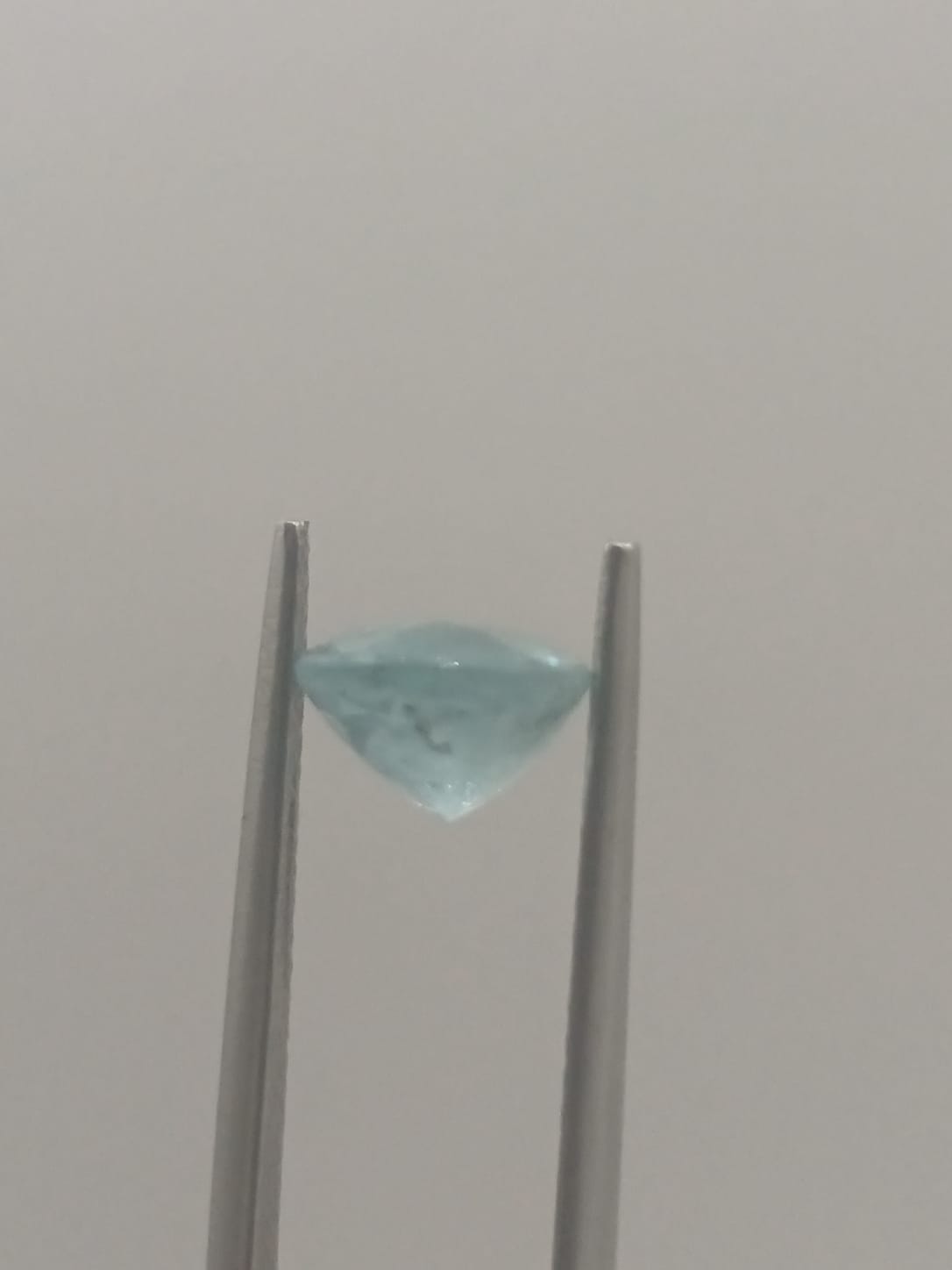 Aguamarina ovalada de 1.79ct