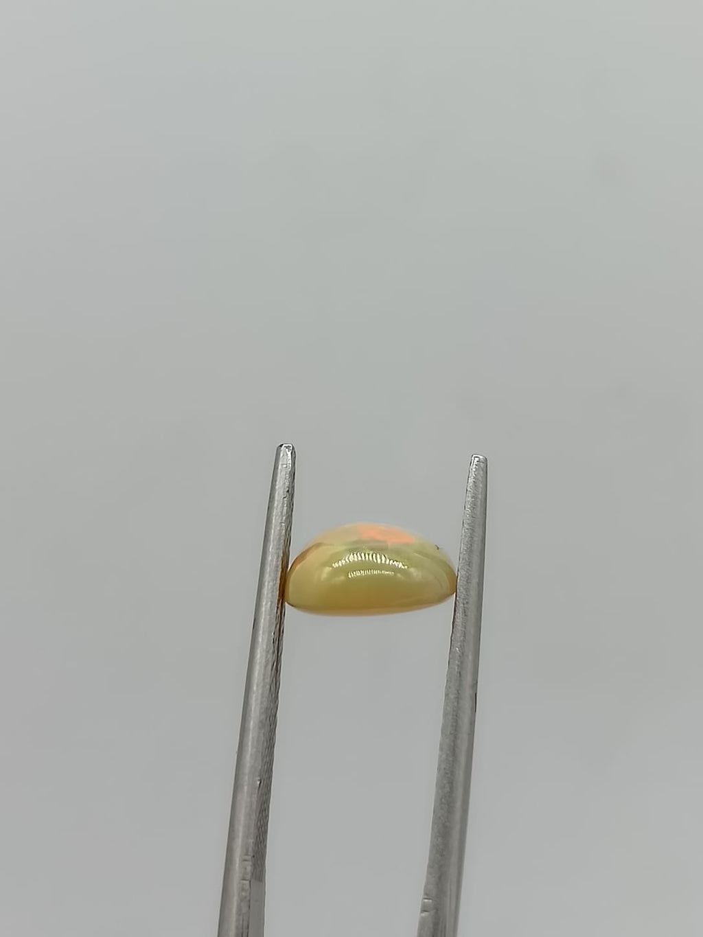 Ópalo forma de gota de 2.27ct