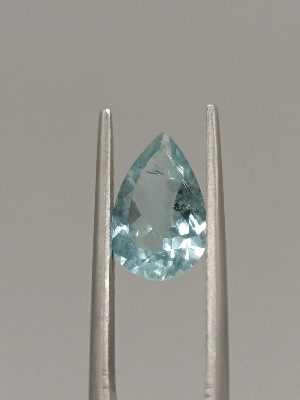 Aguamarina forma de gota de 1.64ct