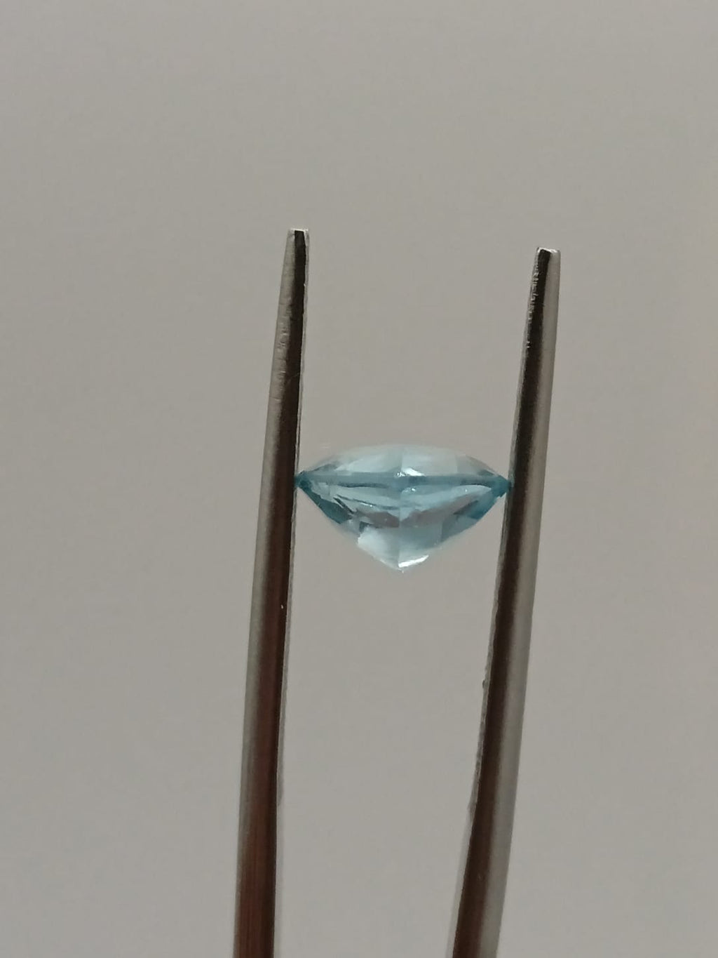 Aguamarina forma de gota de 1.48ct