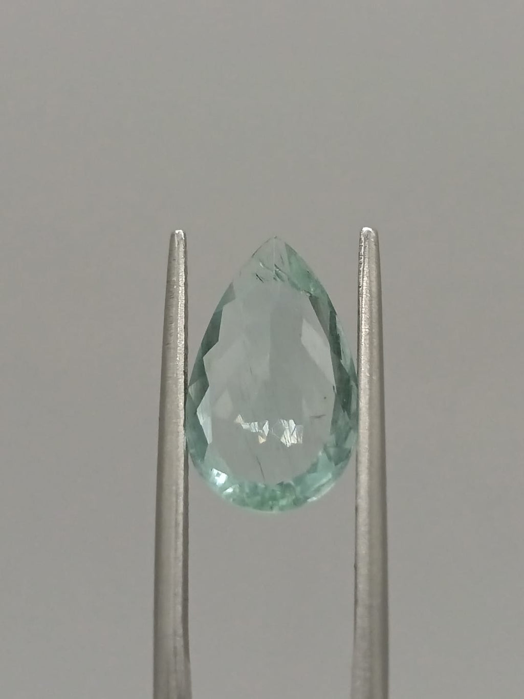 Aguamarina forma de gota de 2.61ct