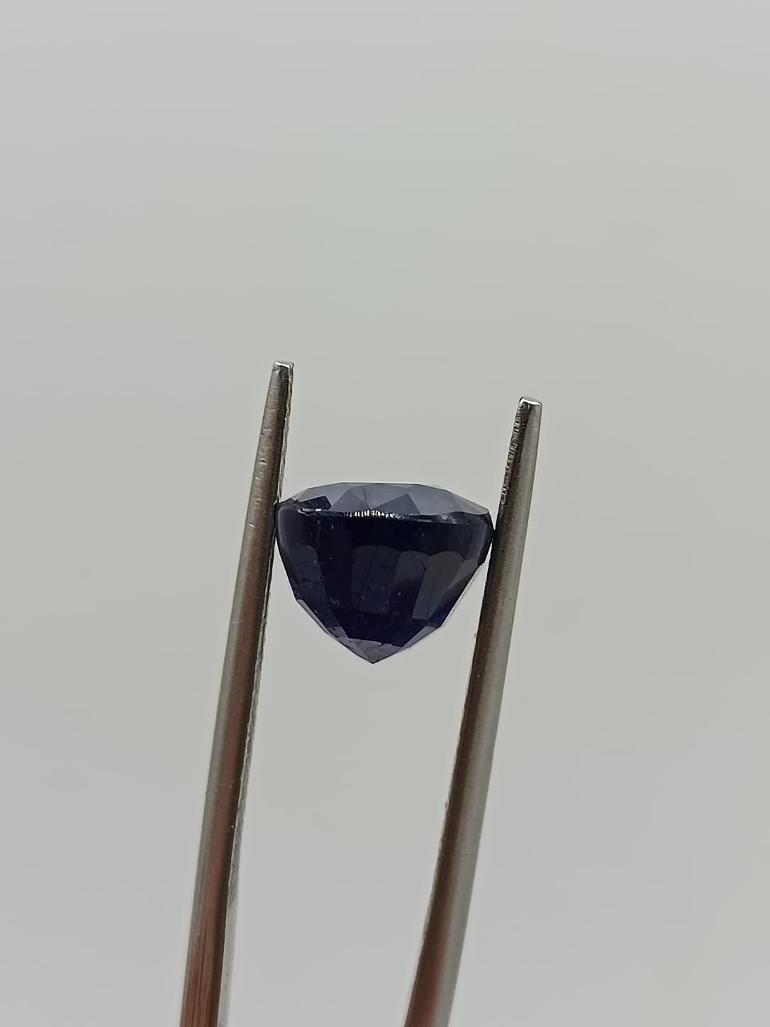 Zafiro ovalado de 6.32ct