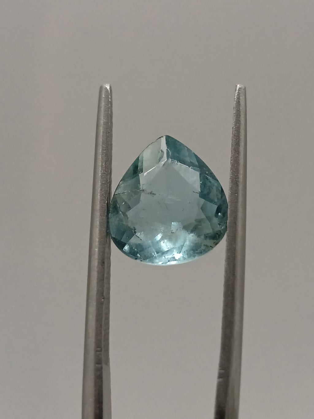Aguamarina forma de gota de 1.90ct