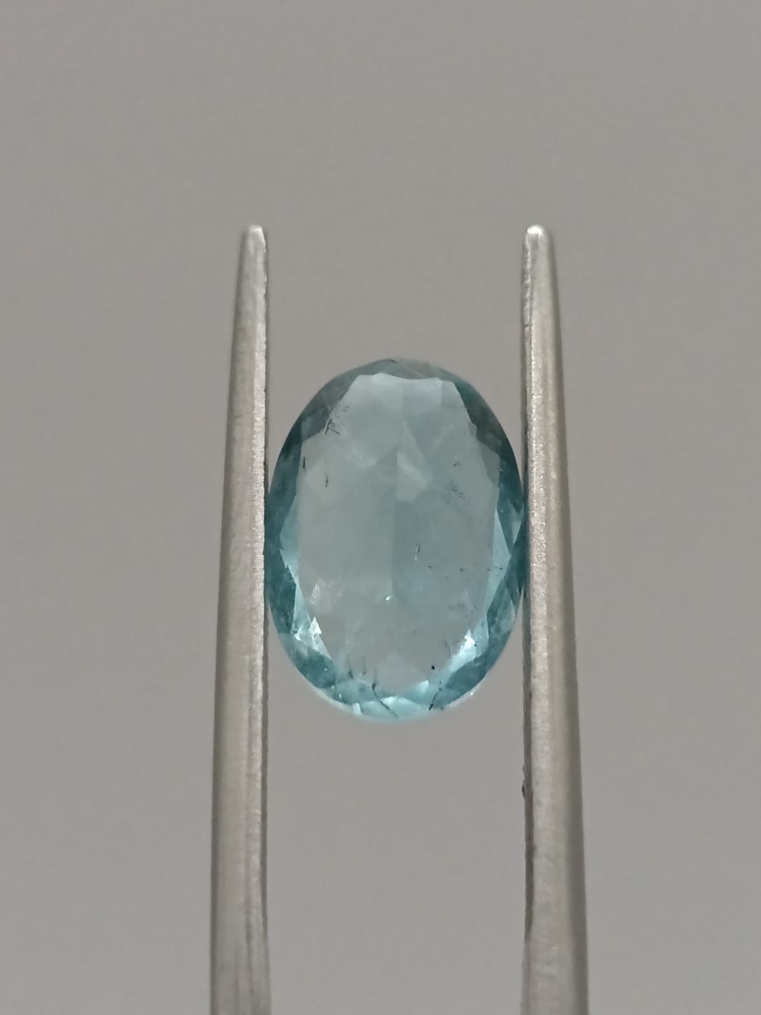 Aguamarina ovalada de 2.28ct