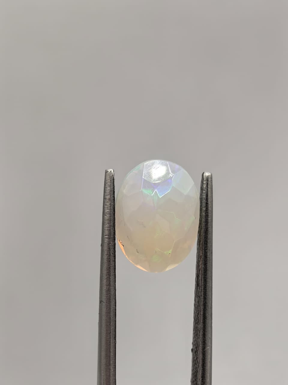 Ópalo ovalado de 1.57ct