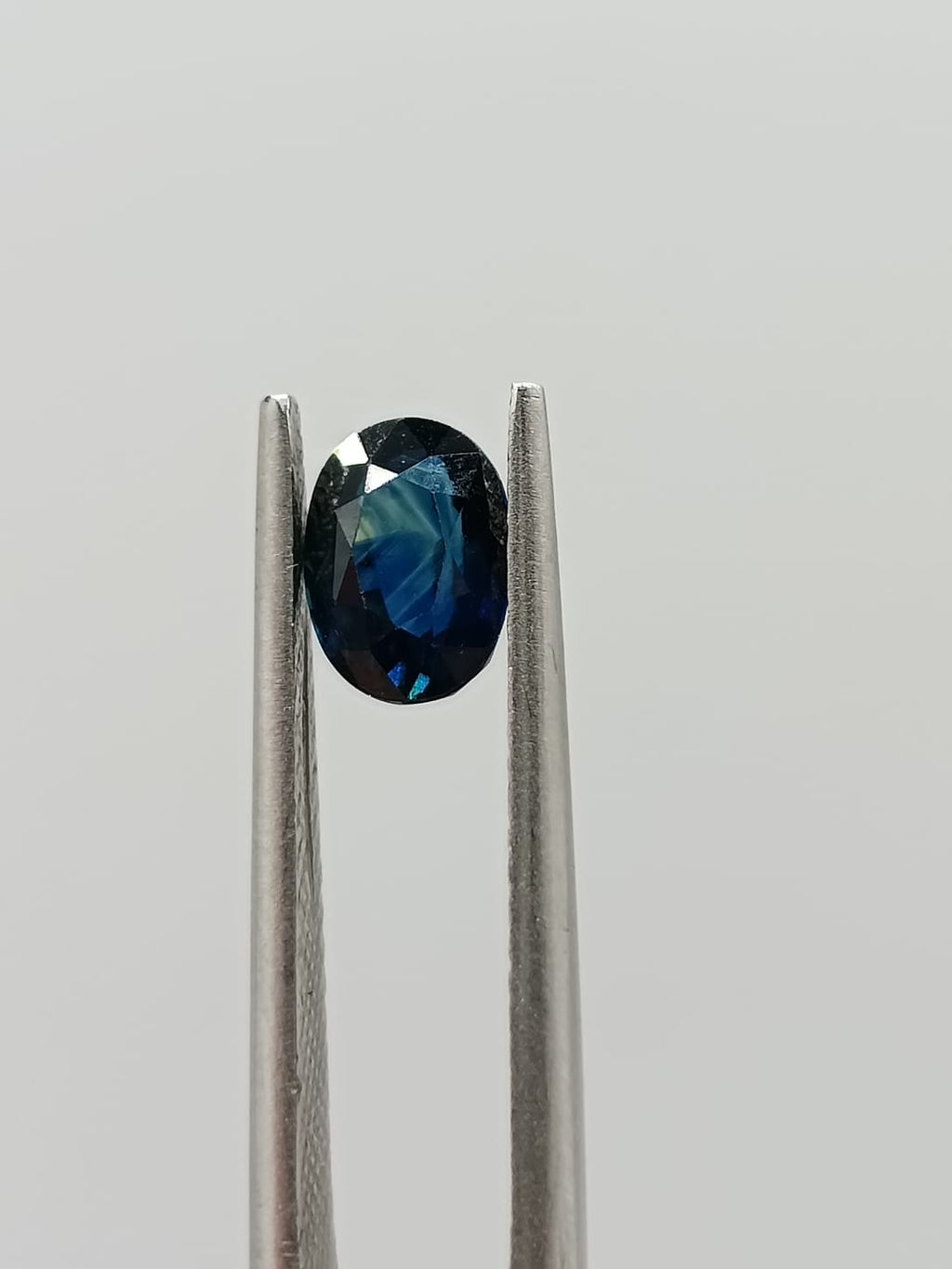 Zafiro ovalado de 1.29ct