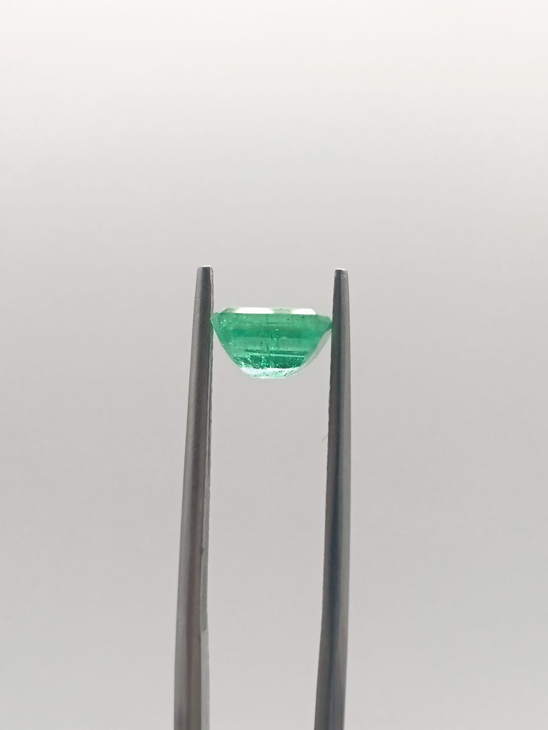 Esmeralda colombiana rectangular de 1.10ct