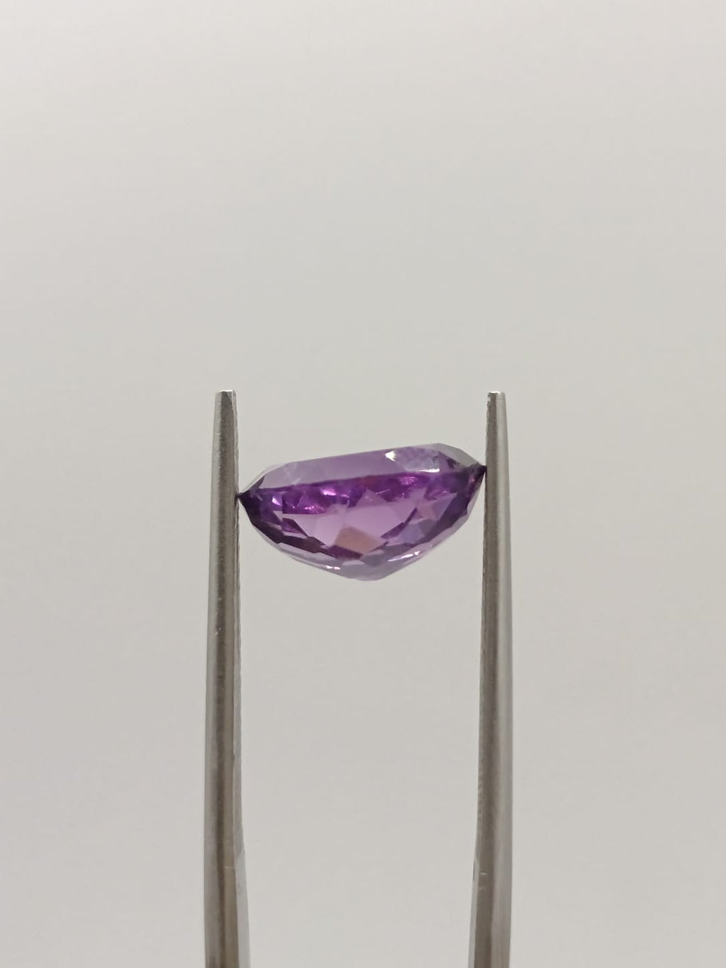 Amatista ovalada de 3.70ct