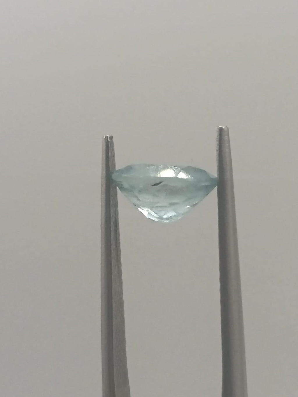 Aguamarina ovalada de 1.79ct