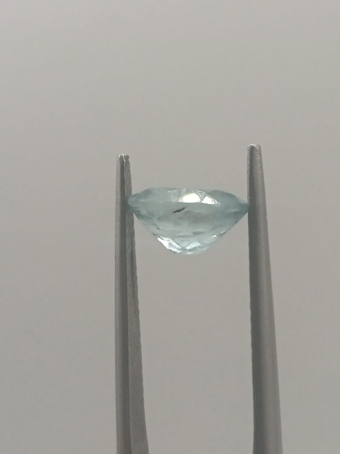 Aguamarina ovalada de 1.79ct
