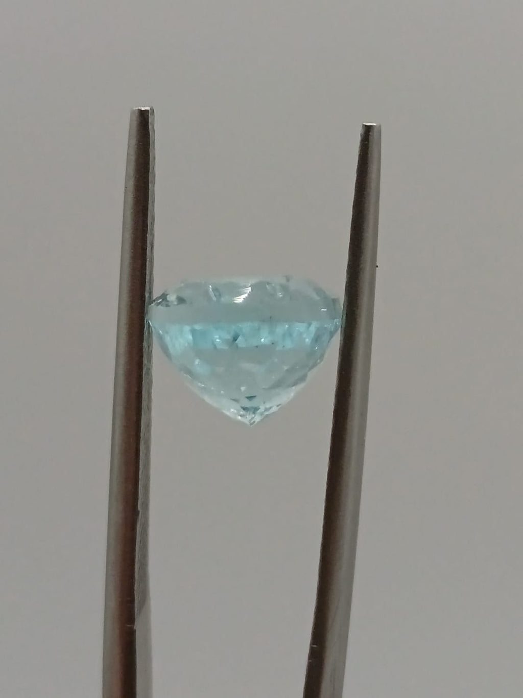Aguamarina ovalada de 3.33ct