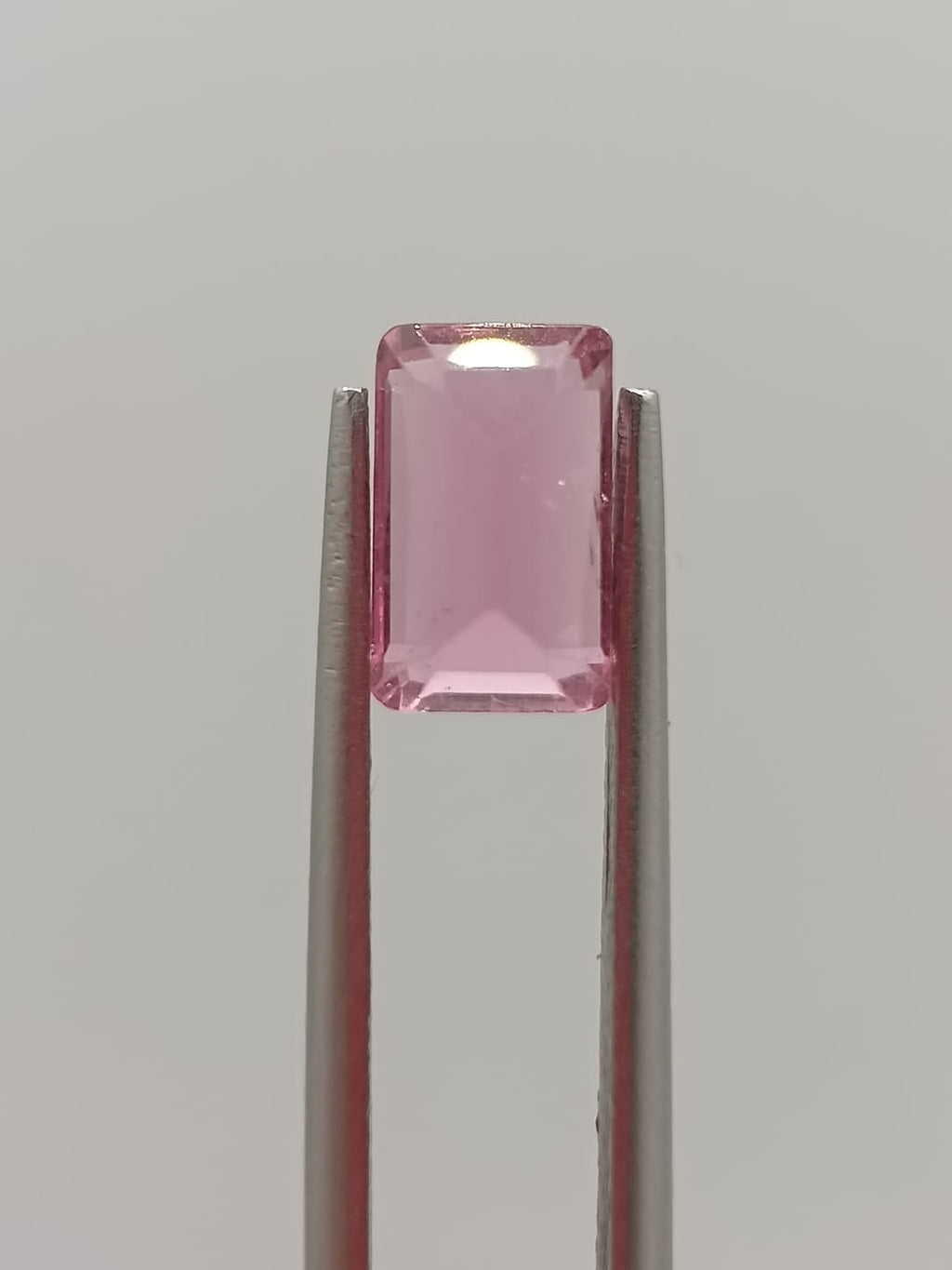 Turmalina rosa rectangular de 1.56ct