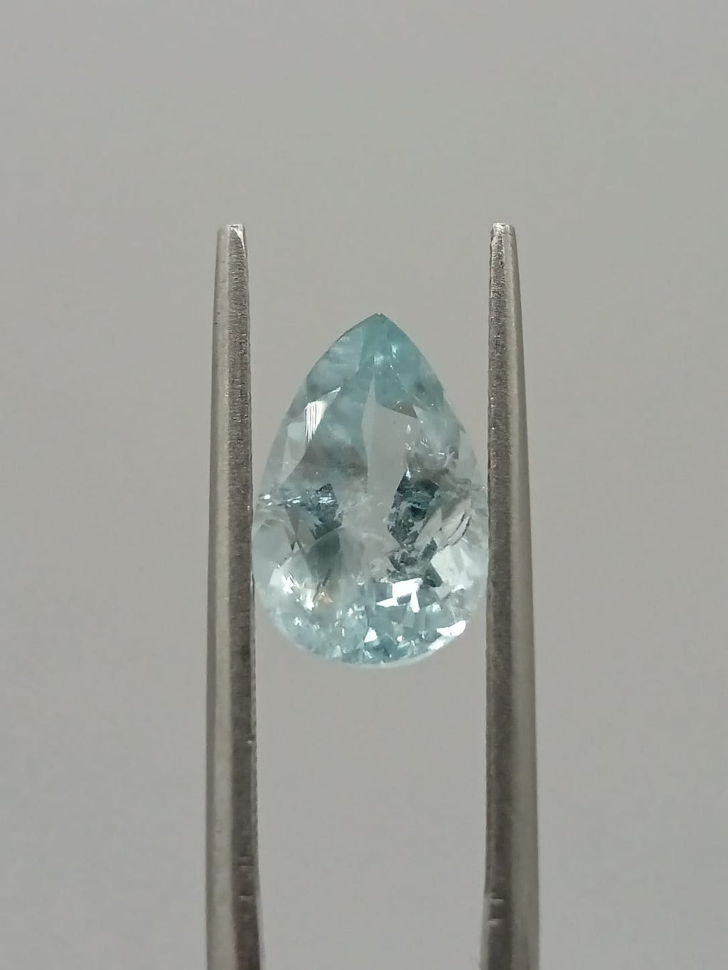Aguamarina forma de gota de 2.43ct