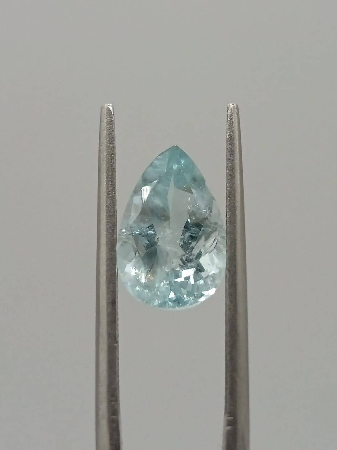 Aguamarina forma de gota de 2.43ct