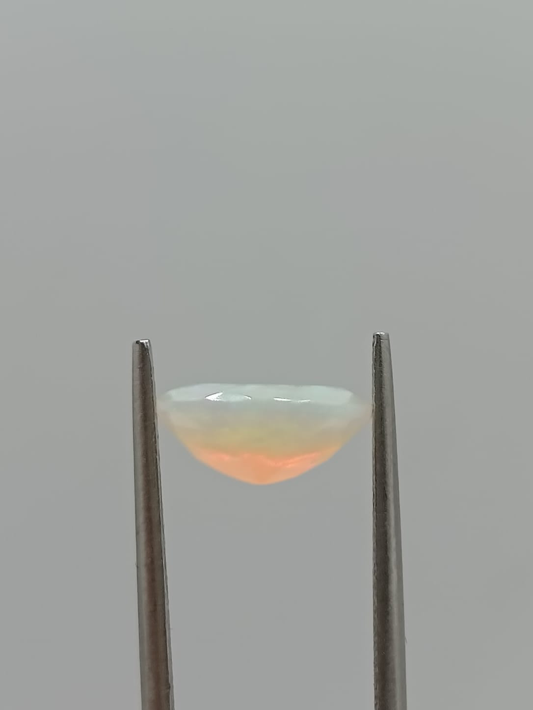 Ópalo ovalado de 1.34ct