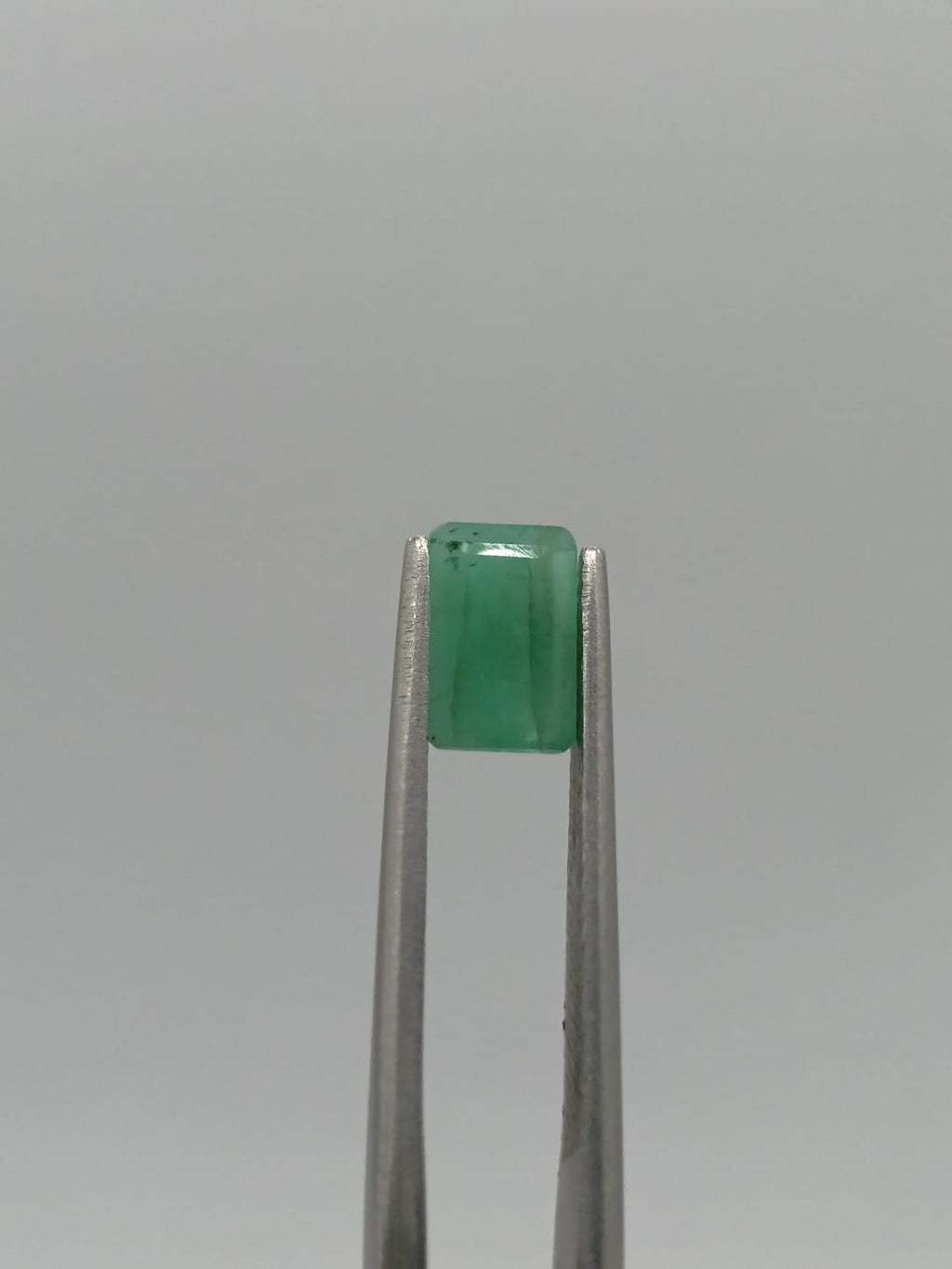 Esmeralda brasileña rectangular de 1.09ct