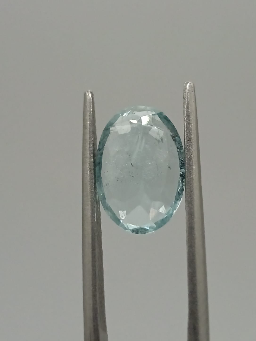Aguamarina ovalada de 2.65ct