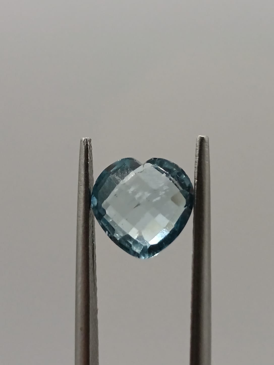 Aguamarina forma de corazón de 1.87ct